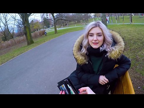 ❤️ Gleypir heitt ásamt ókunnugra fyrir peninga - blástur í garðinum eftir Evu Elfie ❤️❌ Gæðaklám á is.pornoreino-com.ru